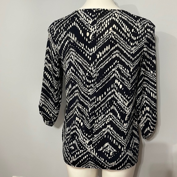 Navy blue blouse chevron dots, size small - Picture 4 of 8